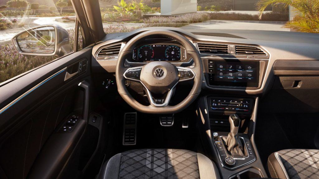 2022 VW Tiguan interior layout.