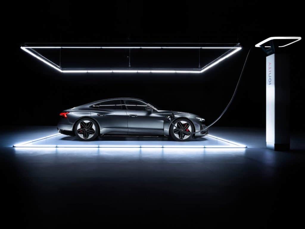 2022 Audi e tron GT 9